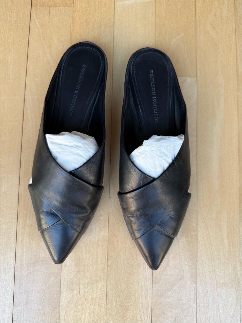 Sigerson Morrison Black Pointed-Toe Leather Slide Mules